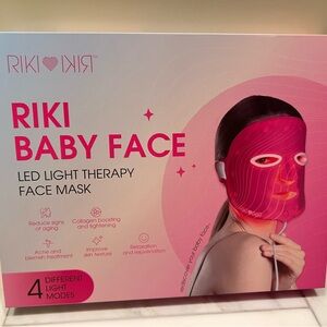 LED light mask by Riki
